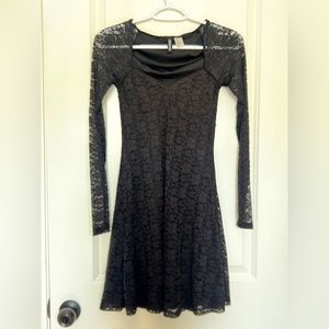H&M black long sleeve dress